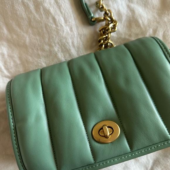 Gorgeous Coach Crossbody Bag - Picture 8 of 8